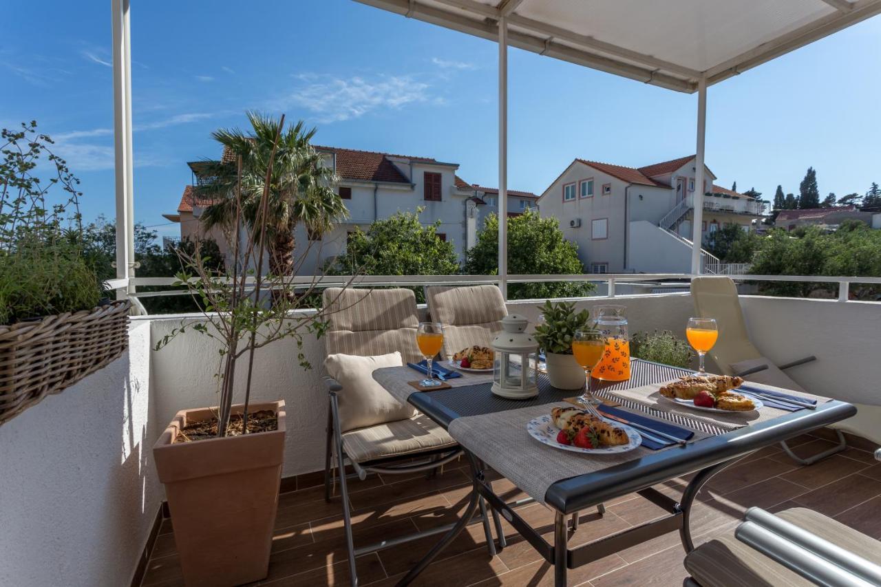 Апартаменты So Hvar So Good! Spacious With Terrace Хвар Экстерьер фото